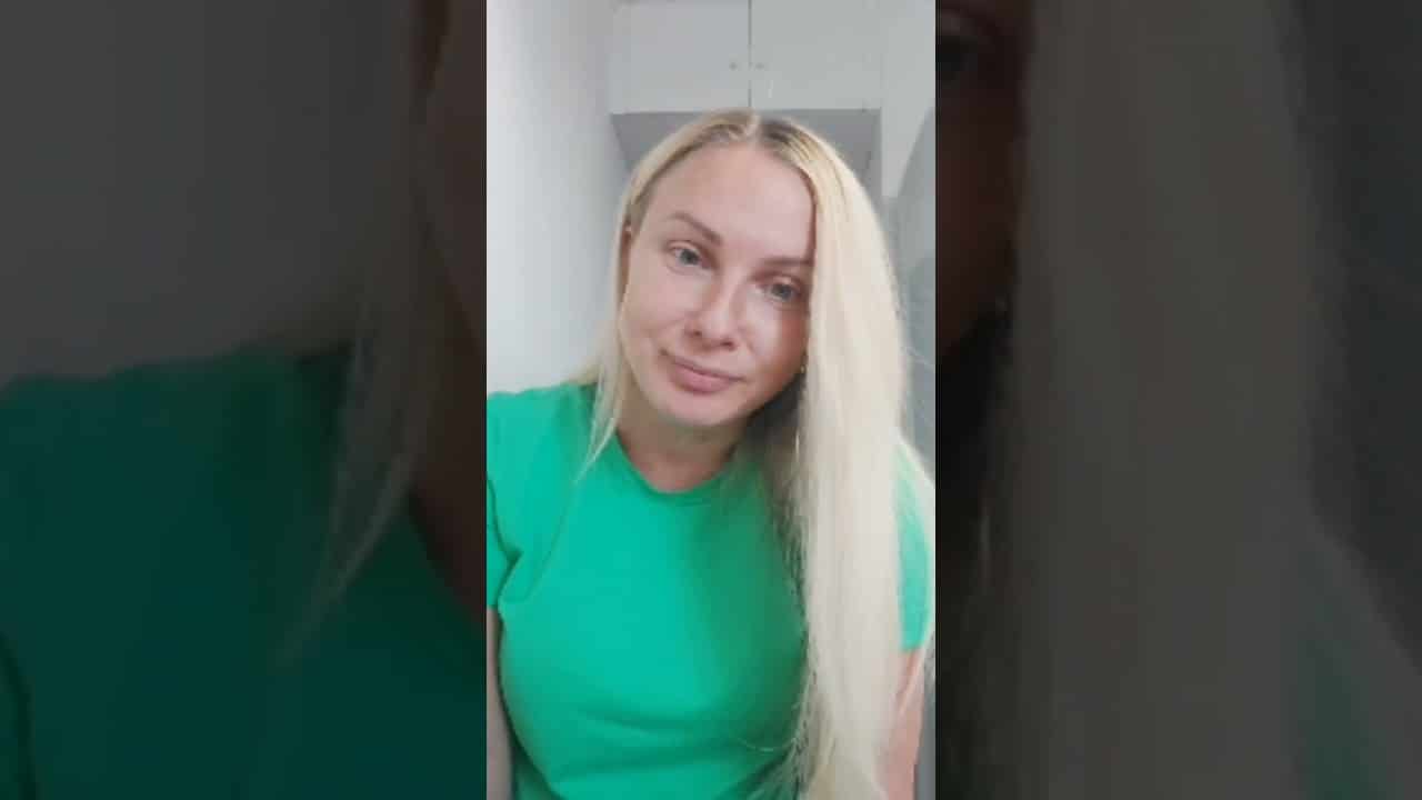 Nastya-Dashko-v-pryamom-efire-18.09.2021